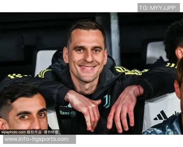 尤文国米争抢热那亚中场马利诺夫斯基近期表现出色引发关注